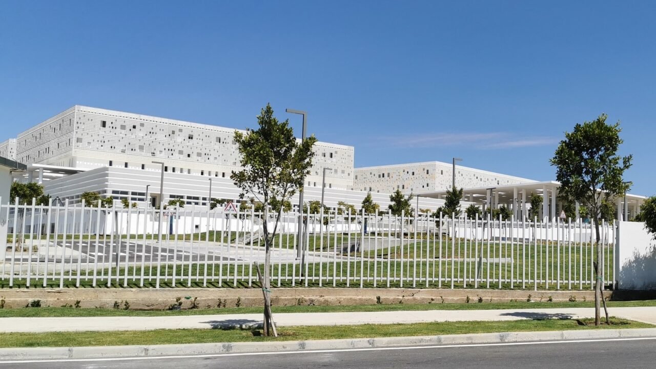 Modernes Krankenhausgebäude in Tanger, Marokko (Symbolbild)