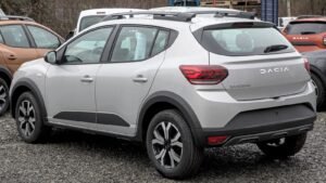 Dacia Sandero Stepway von hinten (Symbolbild)
