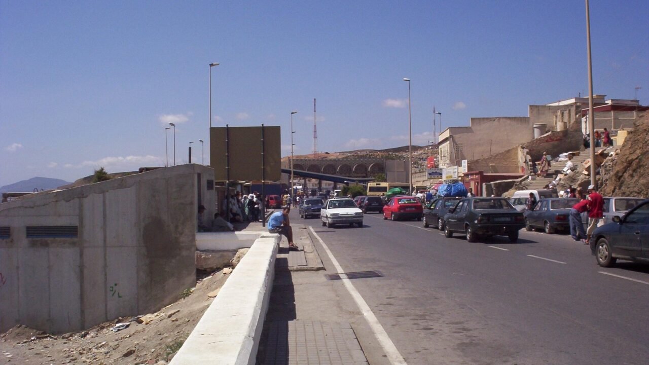 Grenzübergang zwischen Marokko und der spanischen Exklave Ceuta (Sebta)