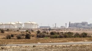 Industriezone von Jorf Lasfar bei El Jadida mit Tanklager und Fabrikanlagen