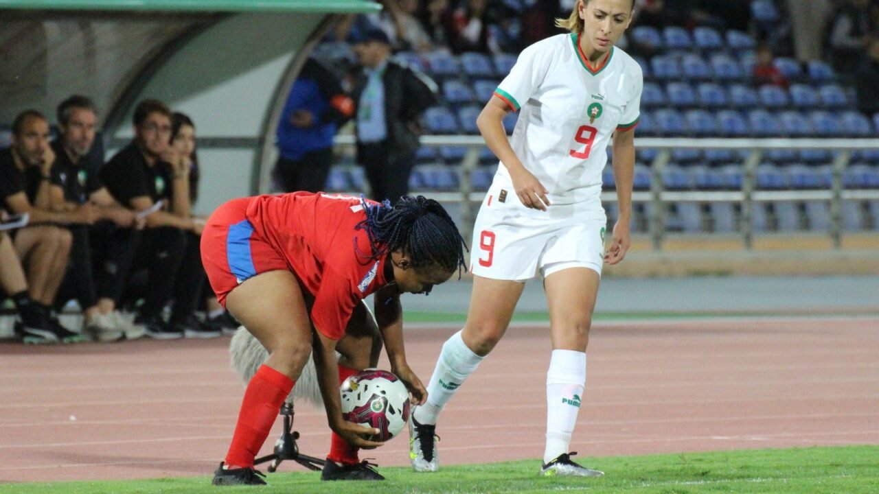 Ibtissam Jraidi im marokkanischen Trikot mit der Nummer 9 im Stadion (Archivbild)