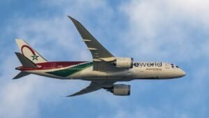Boeing 787-8 Dreamliner von Royal Air Maroc im Steigflug